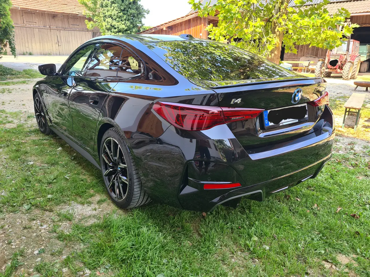 BMW i4
