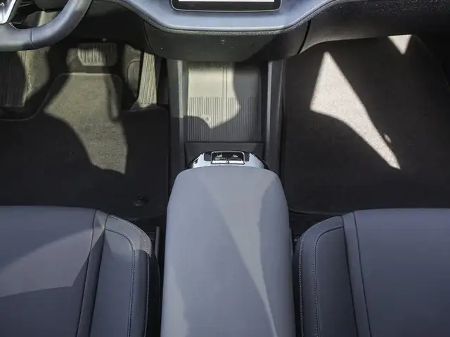 Volvo Ex30 view 15