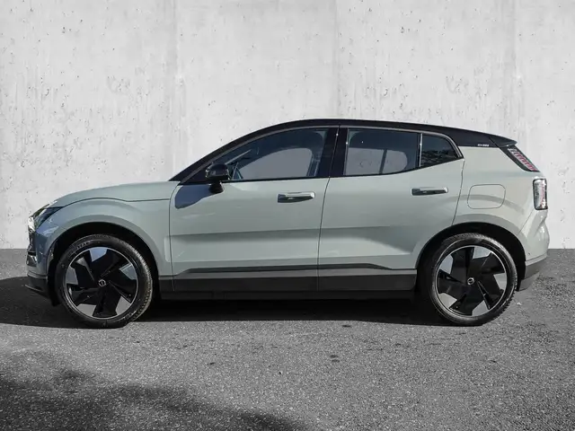 Volvo Ex30 view 5