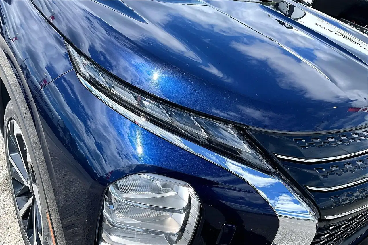 Mitsubishi Outlander снимка Mitsubishi Outlander