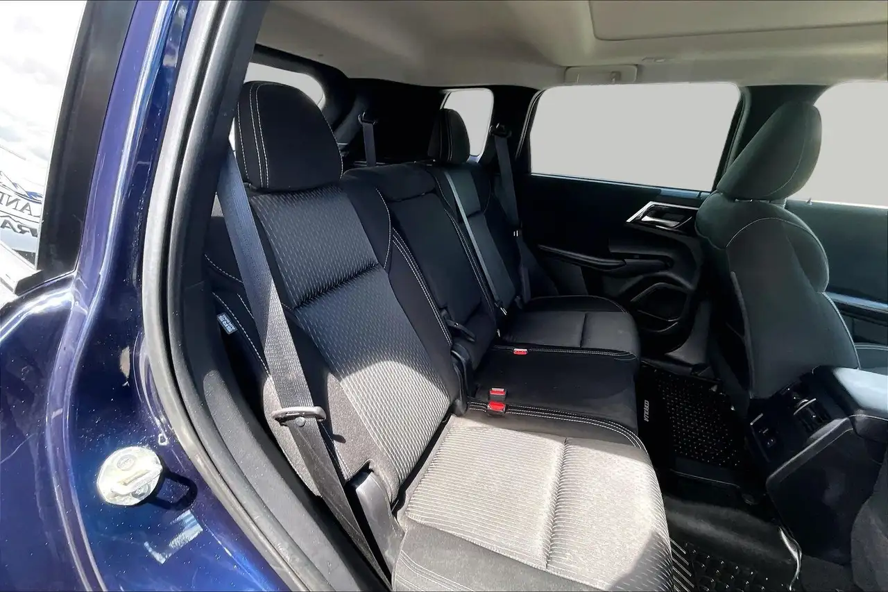 Mitsubishi Outlander снимка Mitsubishi Outlander