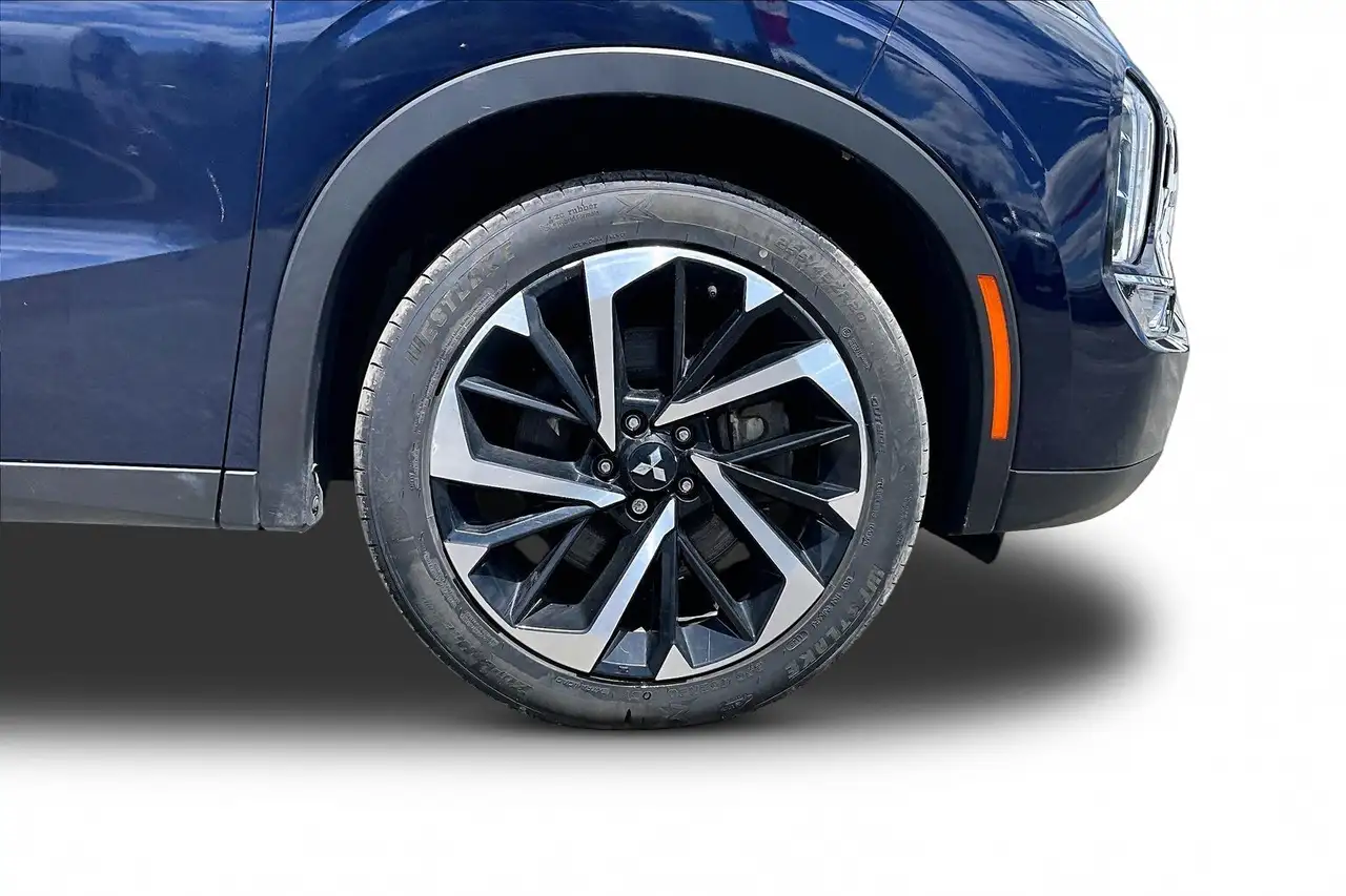 Mitsubishi Outlander снимка Mitsubishi Outlander