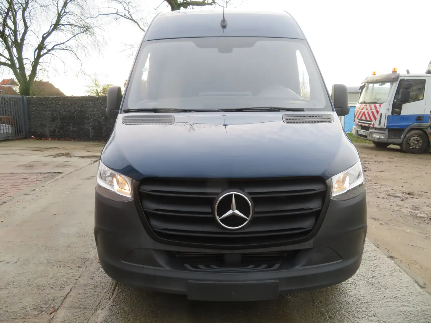 Mercedes-Benz Sprinter 311CDi - FWD - A2H2 Bleu - 2