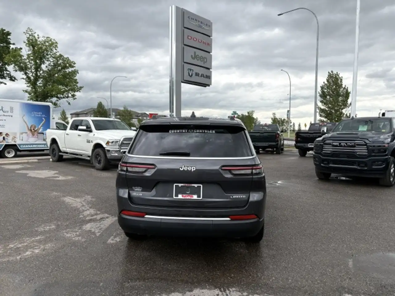 Jeep Grand Cherokee снимка Jeep Grand Cherokee