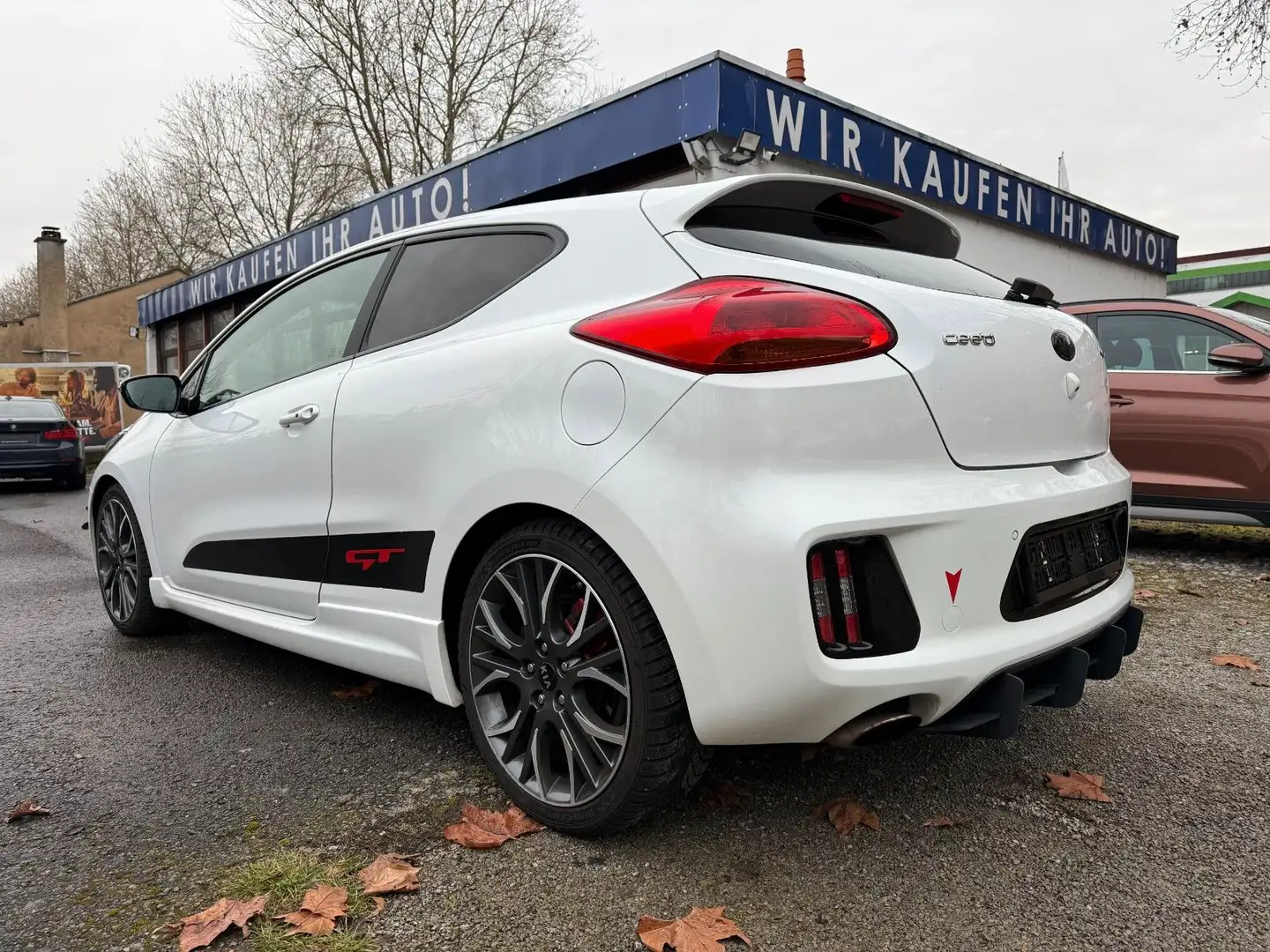 Kia Ceed / cee'd GT Guter Zustand! Blanc - 1