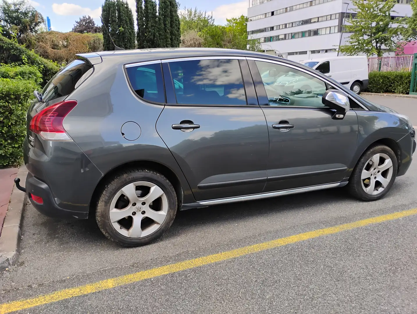 Peugeot 3008 3008 1.6 HDi 16V 110ch FAP Gris - 1