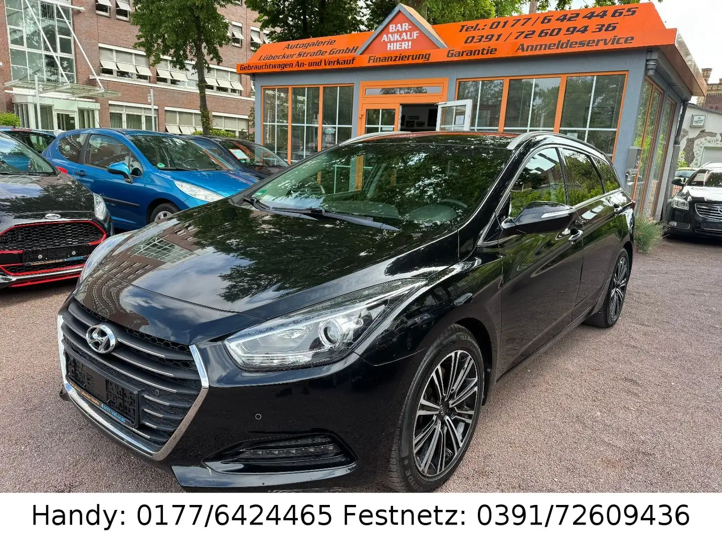 Hyundai i40 1.7 CRDi 2.HAND/KLIMA/NAVI/KAMERA/SHZ/PDC/ Schwarz - 1