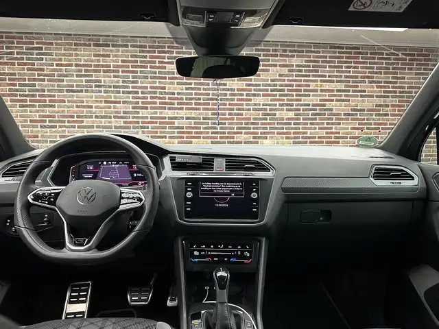 Volkswagen Tiguan view 11