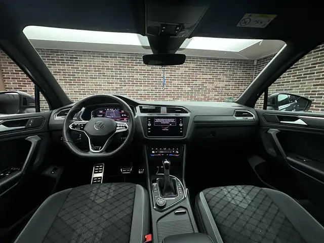 Volkswagen Tiguan view 9