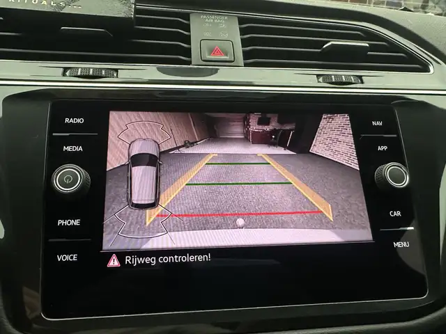 Volkswagen Tiguan view 15