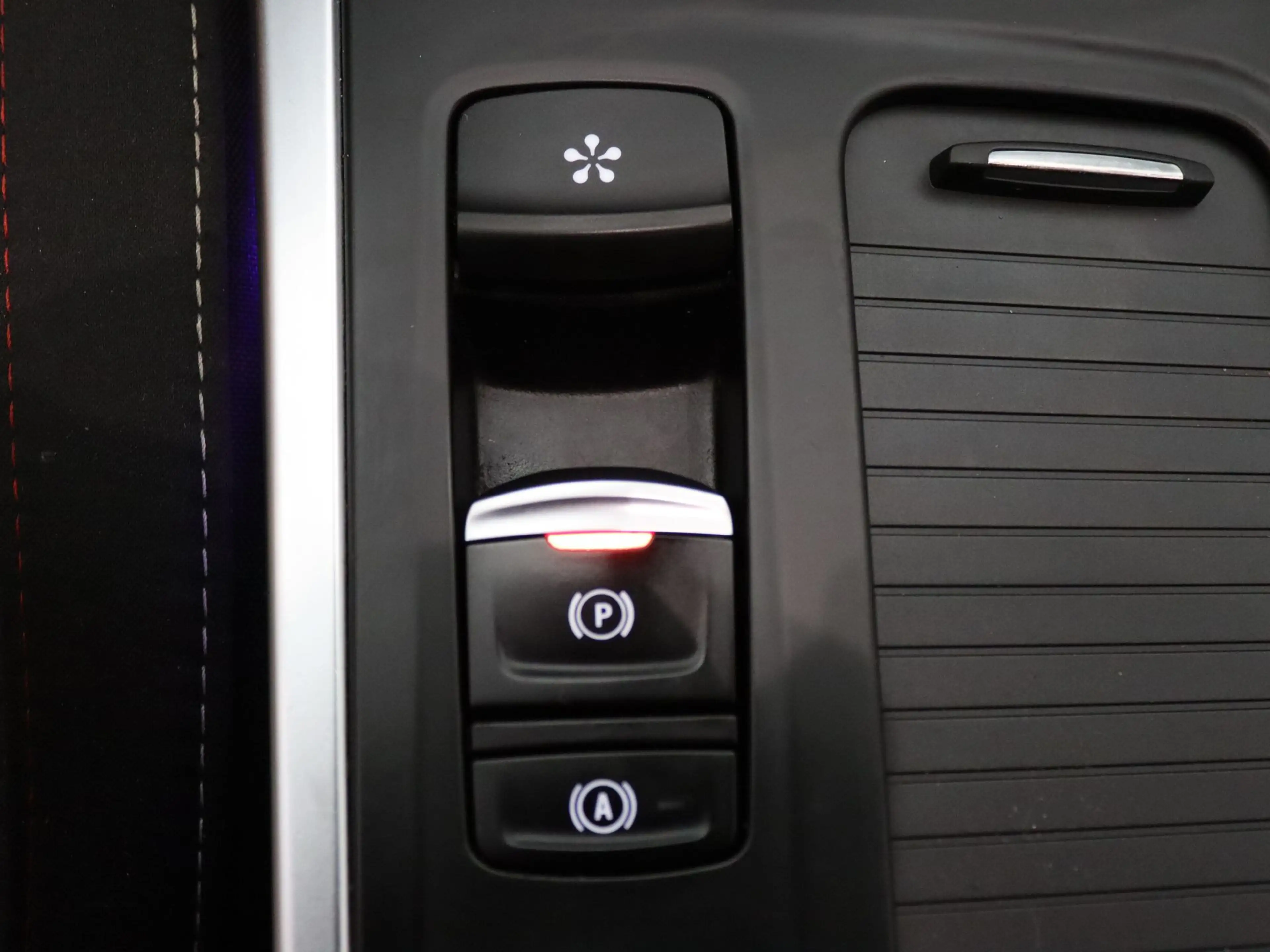 Renault Megane Estate 140pk TCe R.S. Line Apple Carplay/Android A — photo 17