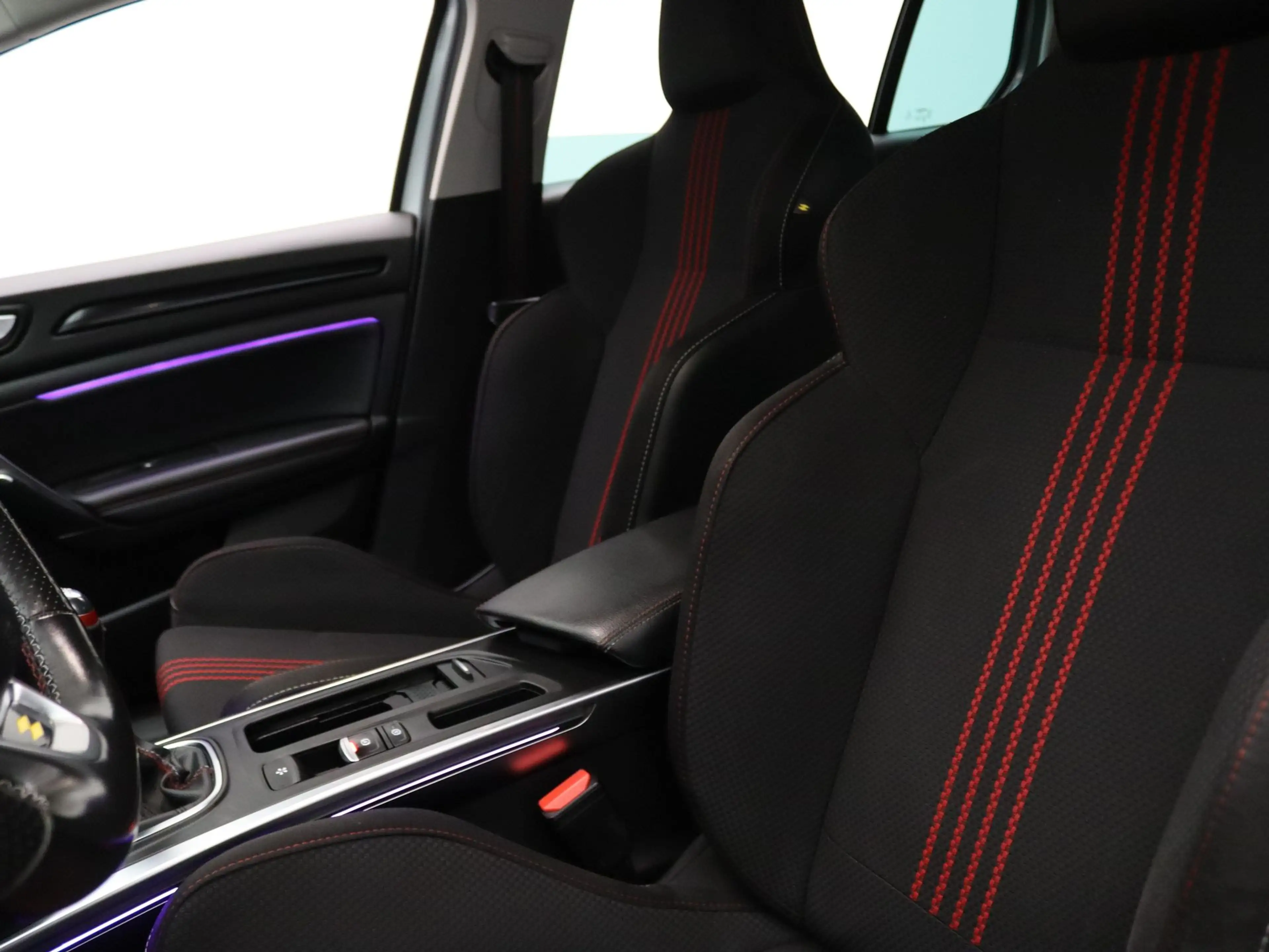 Renault Megane Estate 140pk TCe R.S. Line Apple Carplay/Android A — photo 5