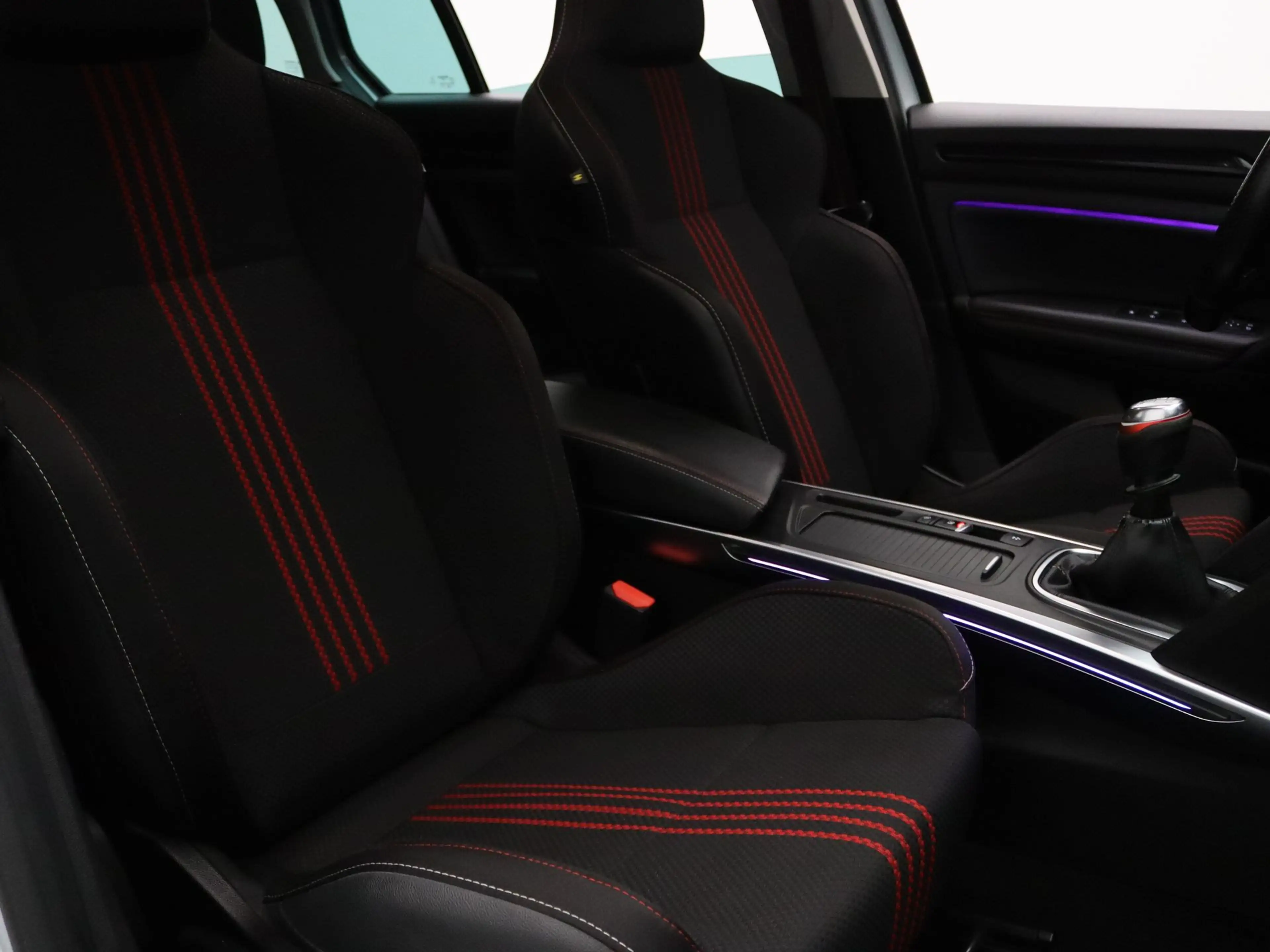 Renault Megane Estate 140pk TCe R.S. Line Apple Carplay/Android A — photo 32