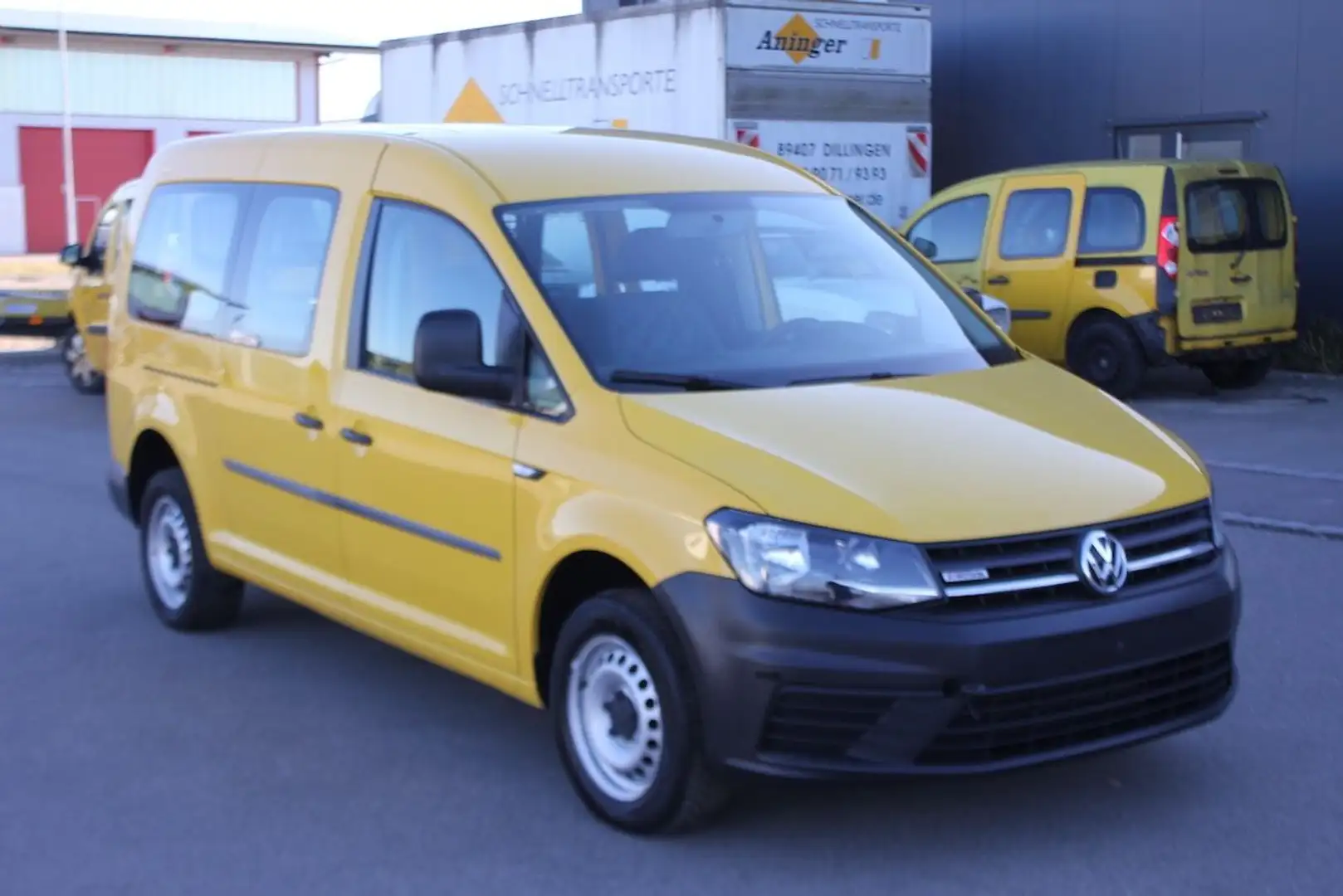 Volkswagen Caddy Maxi 2.0 TDI 4Motion 4x4 AWD 7.555 € Netto Amarillo - 2
