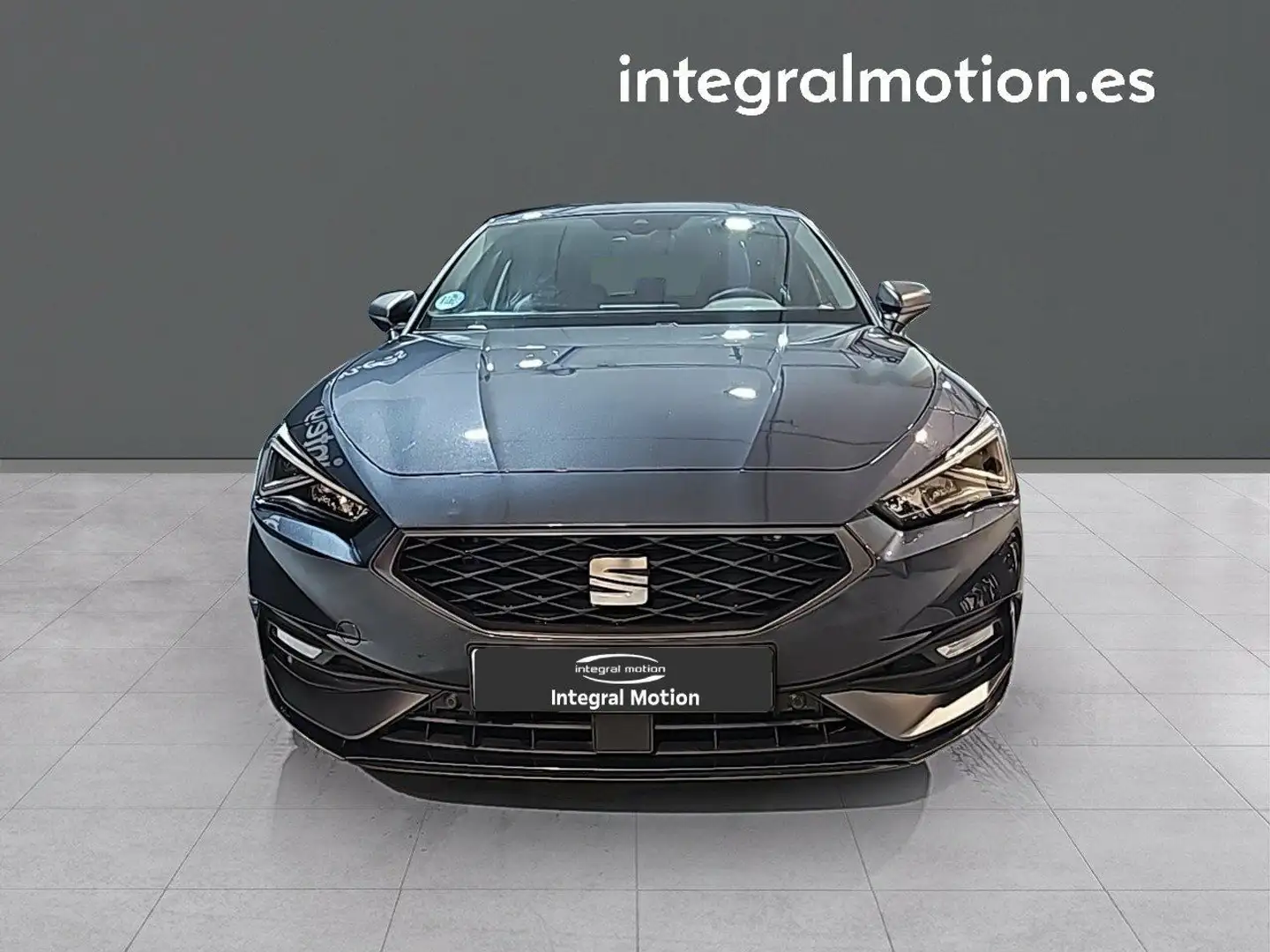 SEAT Leon 1.0 eTSI 81kW DSG-7 S&S FR 25 Aniv Gris - 2