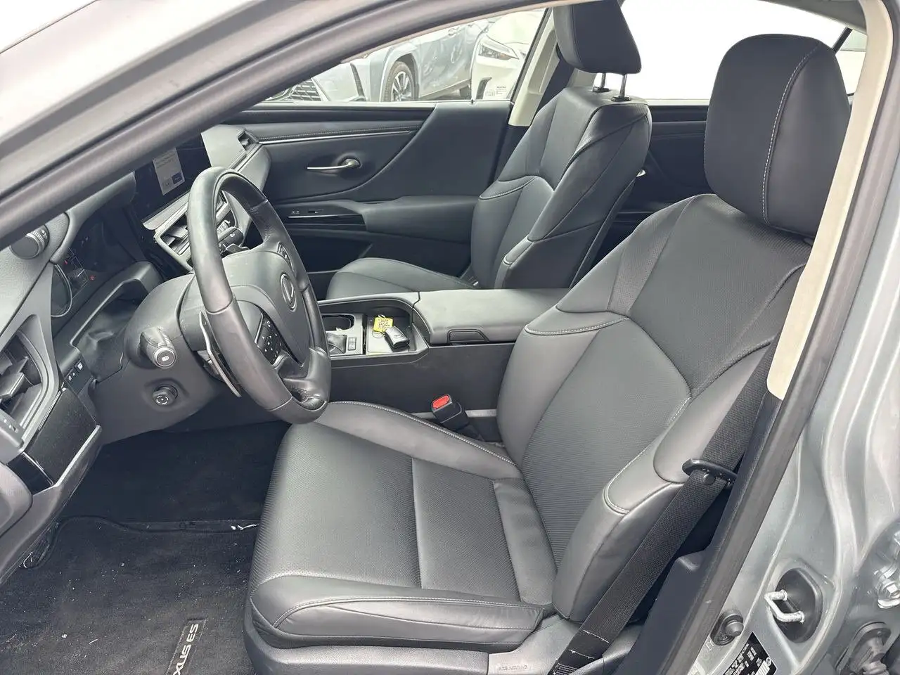 Lexus ES photo Lexus ES