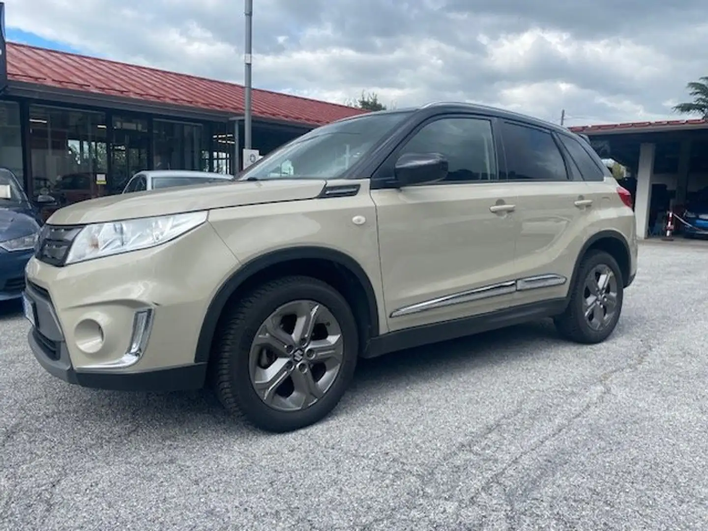 Suzuki Vitara 1.6 DDIS V-COOL 4WD - NEOPATENTATO - 2 ANNI GARAN. Beige - 2