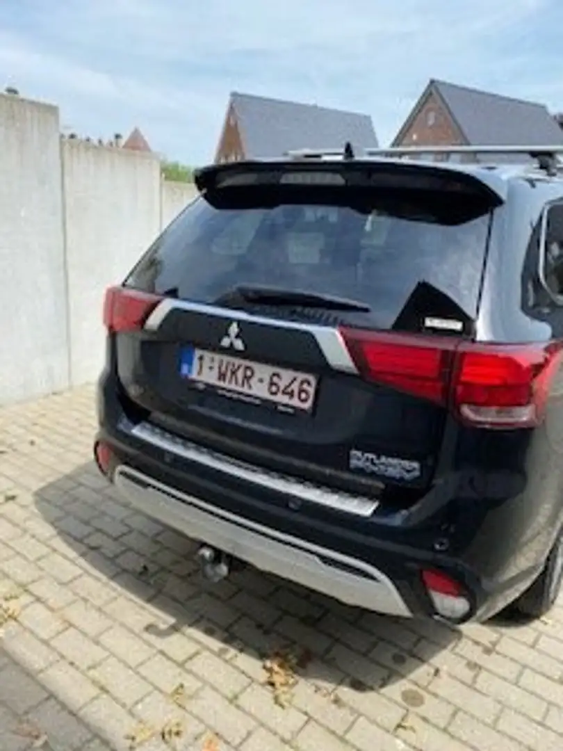 Mitsubishi Outlander Outlander 2.4 4WD Plug-In Hybrid Plus Noir - 1