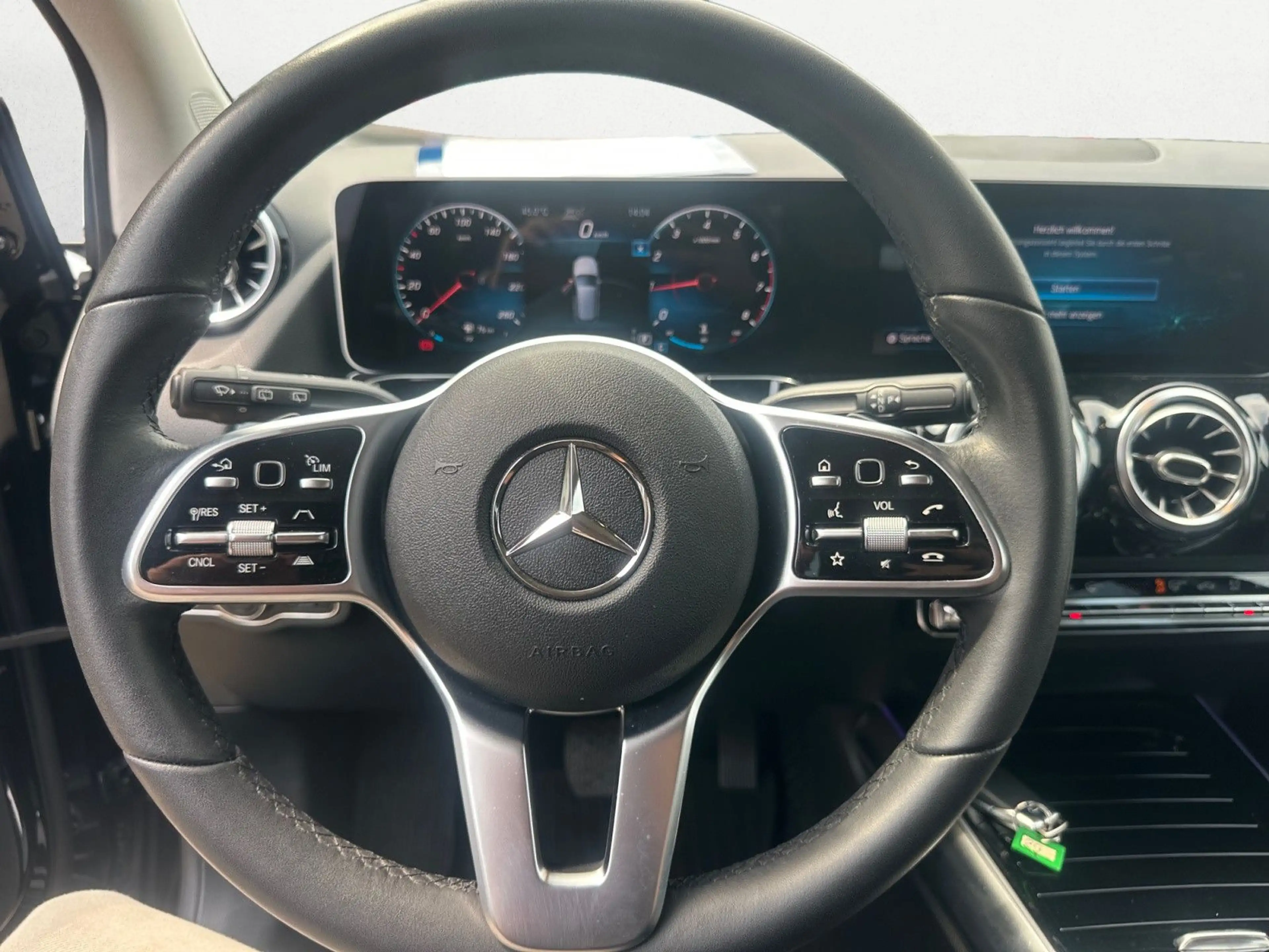 Mercedes-Benz B 250 360KAMERA+SPUR+TOTWINKEL+ACC — photo 12