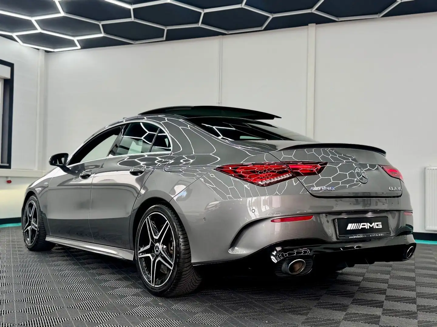 Mercedes-Benz CLA 35 AMG 4M COUPE PANO/LED/RFK/19%MWST Gris - 1