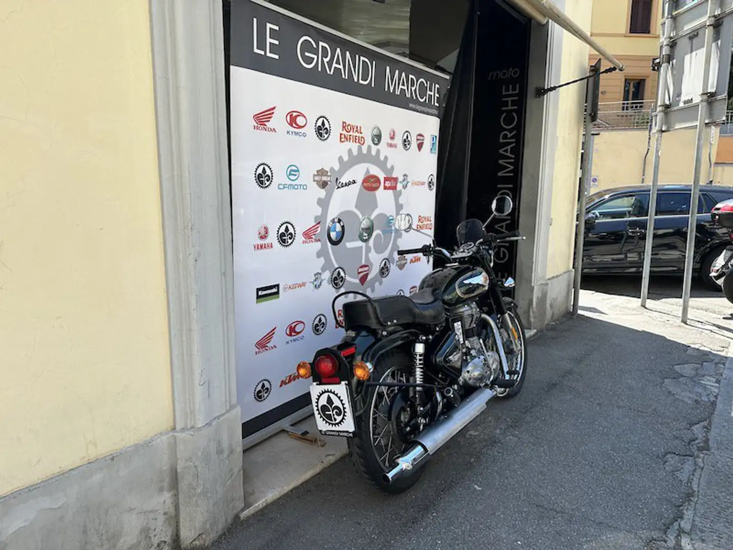 Royal Enfield Bullet 500 - 2