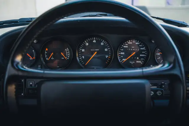 Porsche 911 view 15