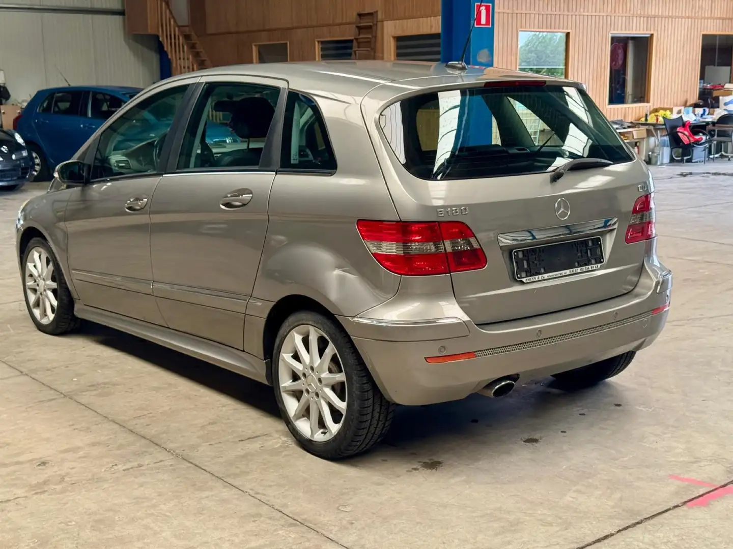 Mercedes-Benz B 180 Grijs - 2