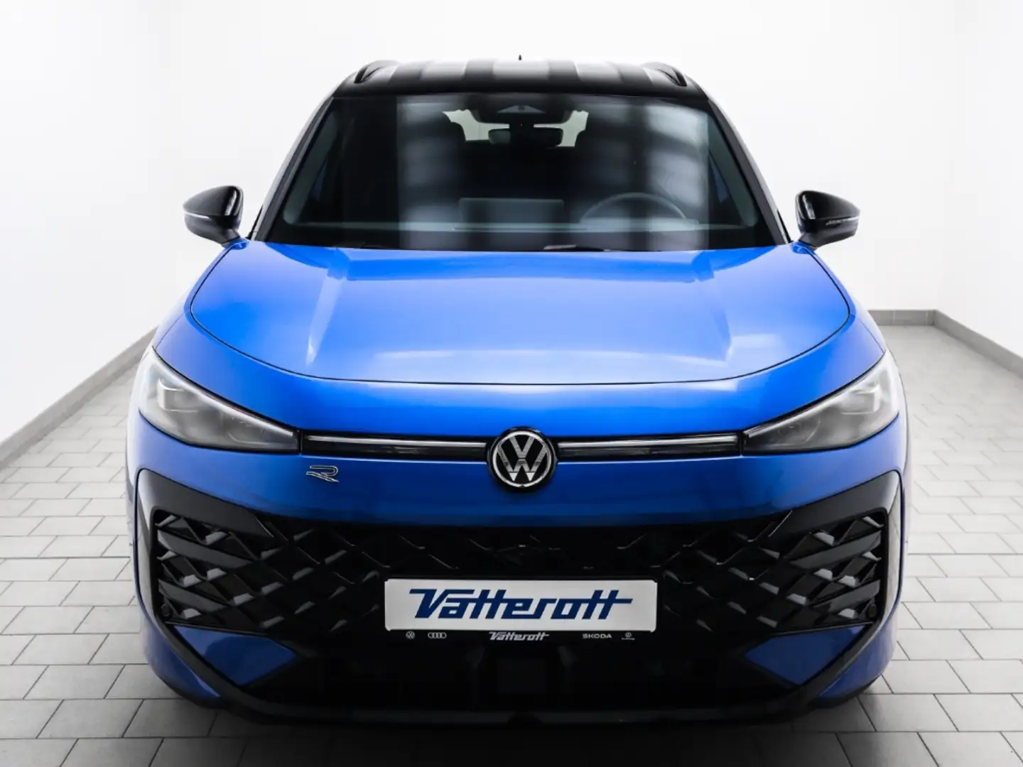 Volkswagen T-Roc 1.5 eTSI R-Line Navi Kamera IQ.Light Blau - 2