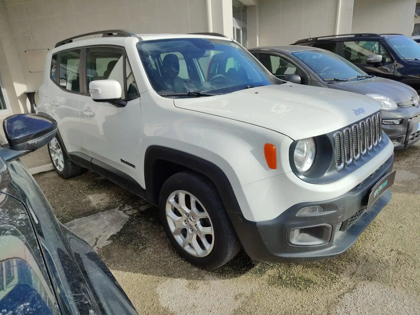 Jeep Renegade 1.4 T-Jet 120 CV GPL Longitude Weiß - 1