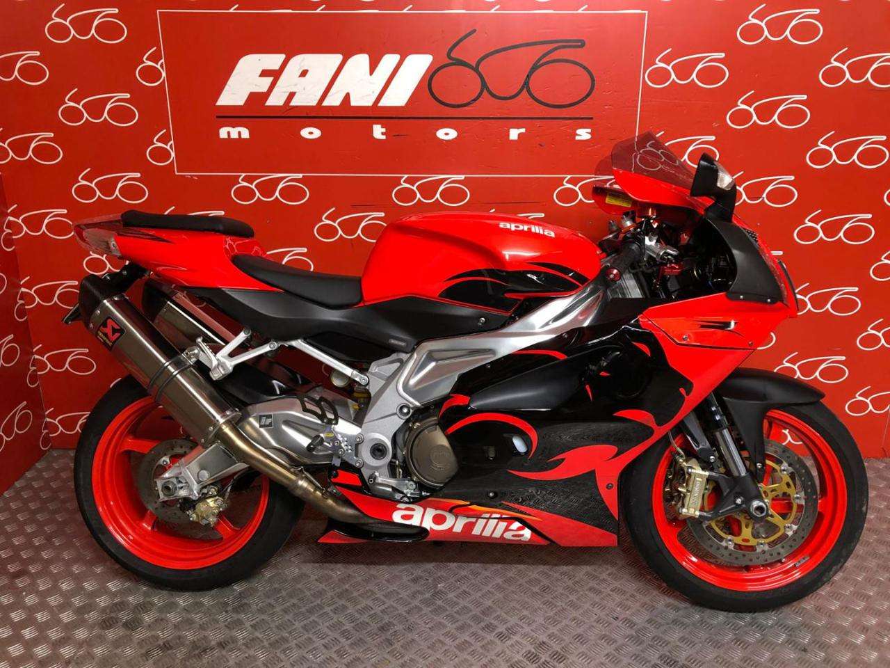 Aprilia RSV 1000 R -