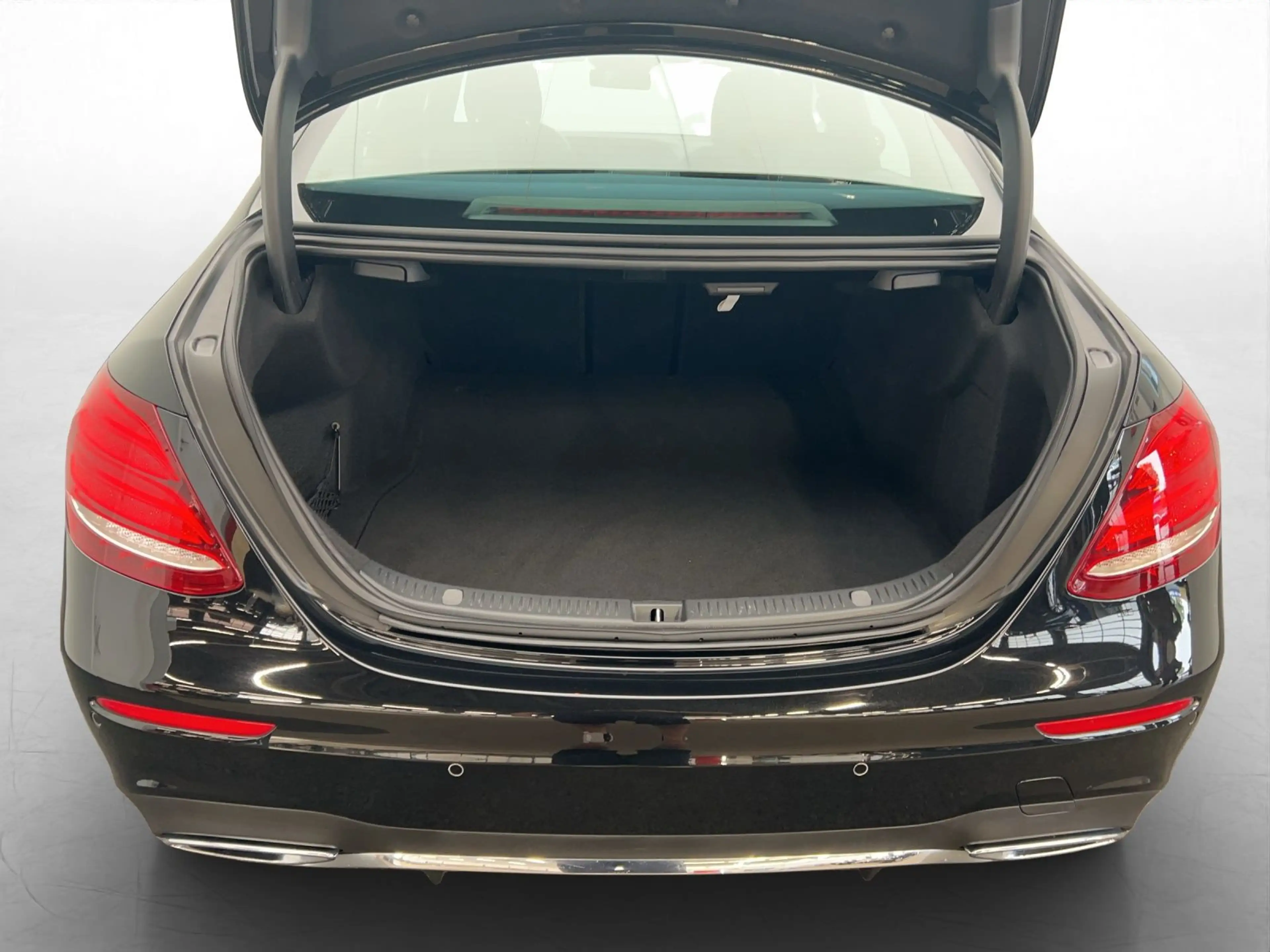 Mercedes-Benz E 400 D 4MATIC*Air*LED*Navi*Teilleder*Kamera* — photo 11