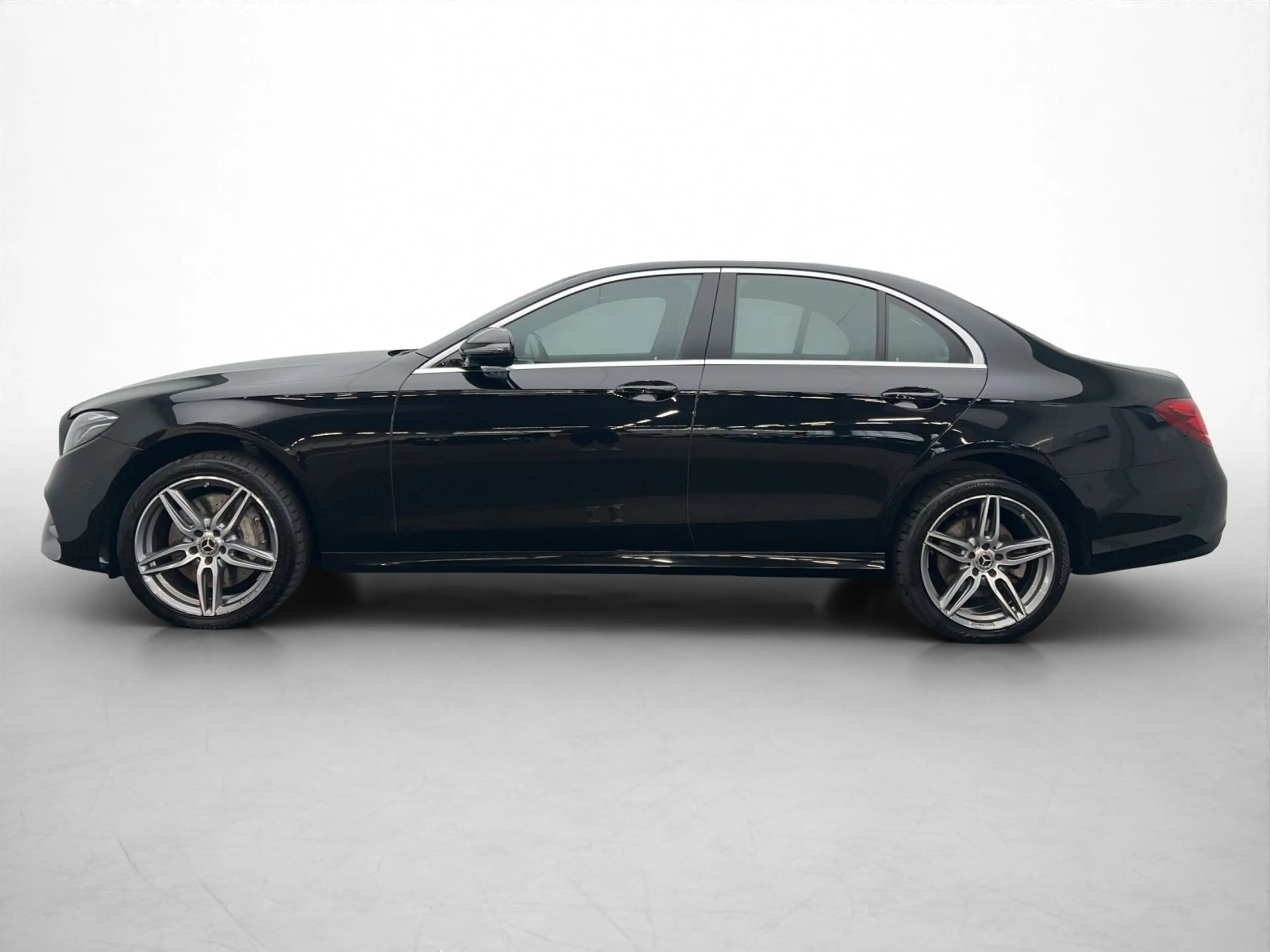 Mercedes-Benz E 400 D 4MATIC*Air*LED*Navi*Teilleder*Kamera* — photo 3