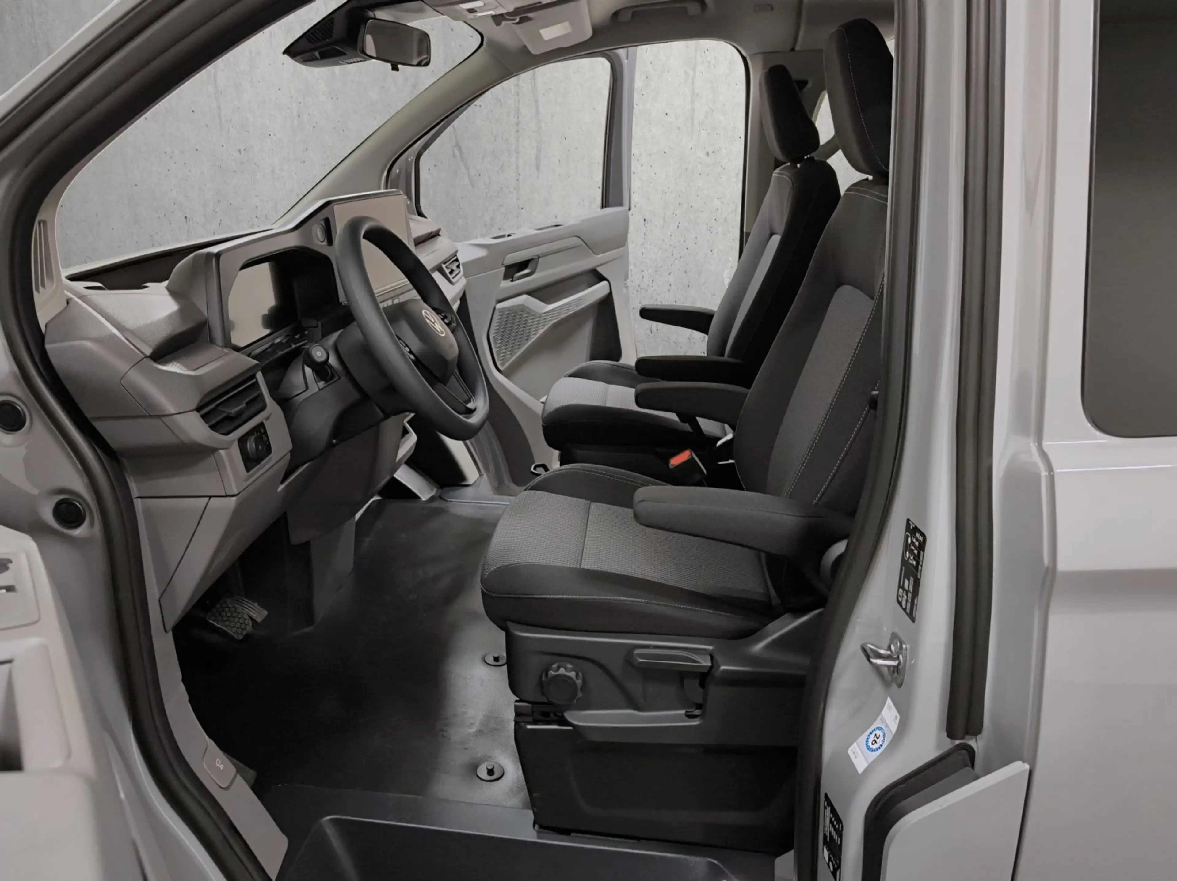 Volkswagen T7 Caravelle LR 2.0 TDI 4-motion Automatik, LED, — photo 11