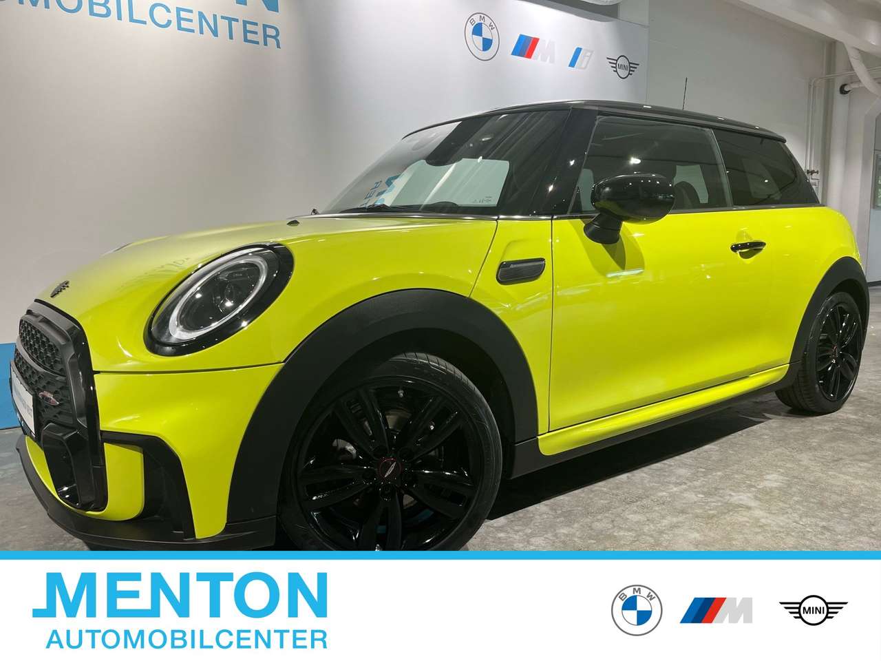 MINI Cooper 2023 — JCW Trim/Panorama/DAB