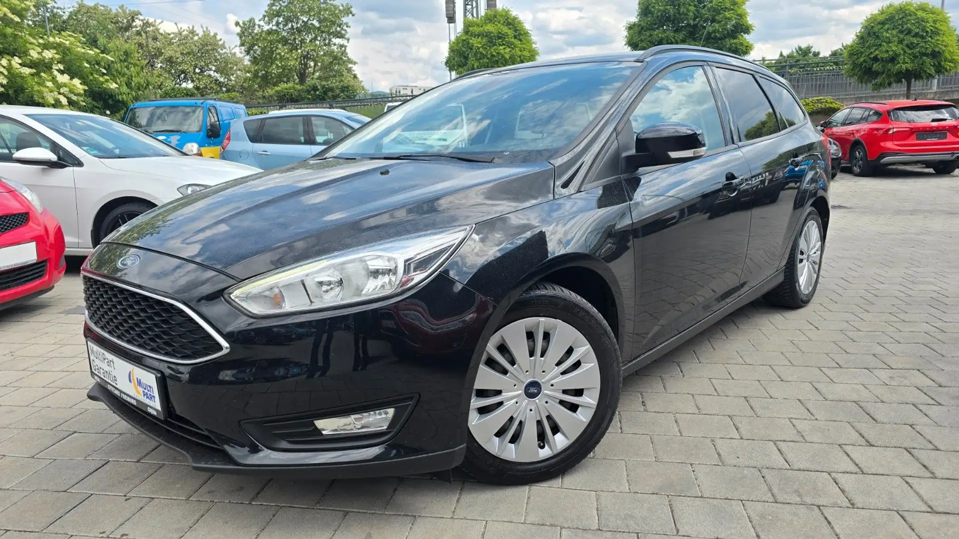 Ford Focus Turnier Business/GARANTIE/TÜV NEU/SERVICE Noir - 1