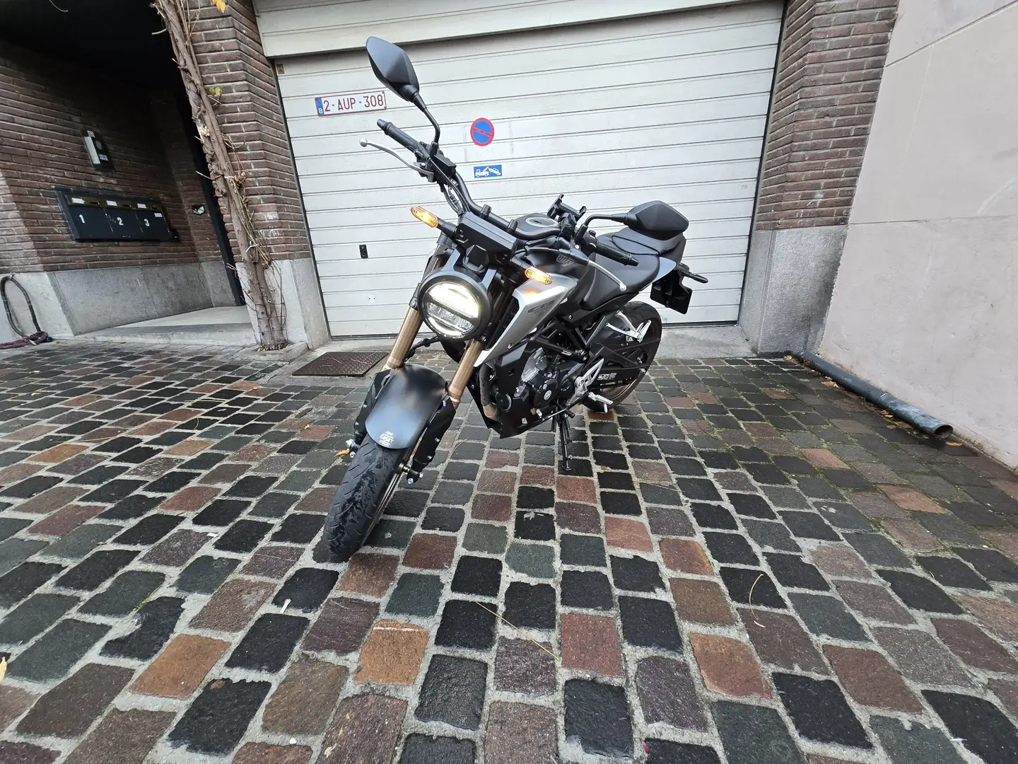 Honda CBF 125 Honda CB125R – 2021 – Excellent état – 10.940 km Zwart - 1