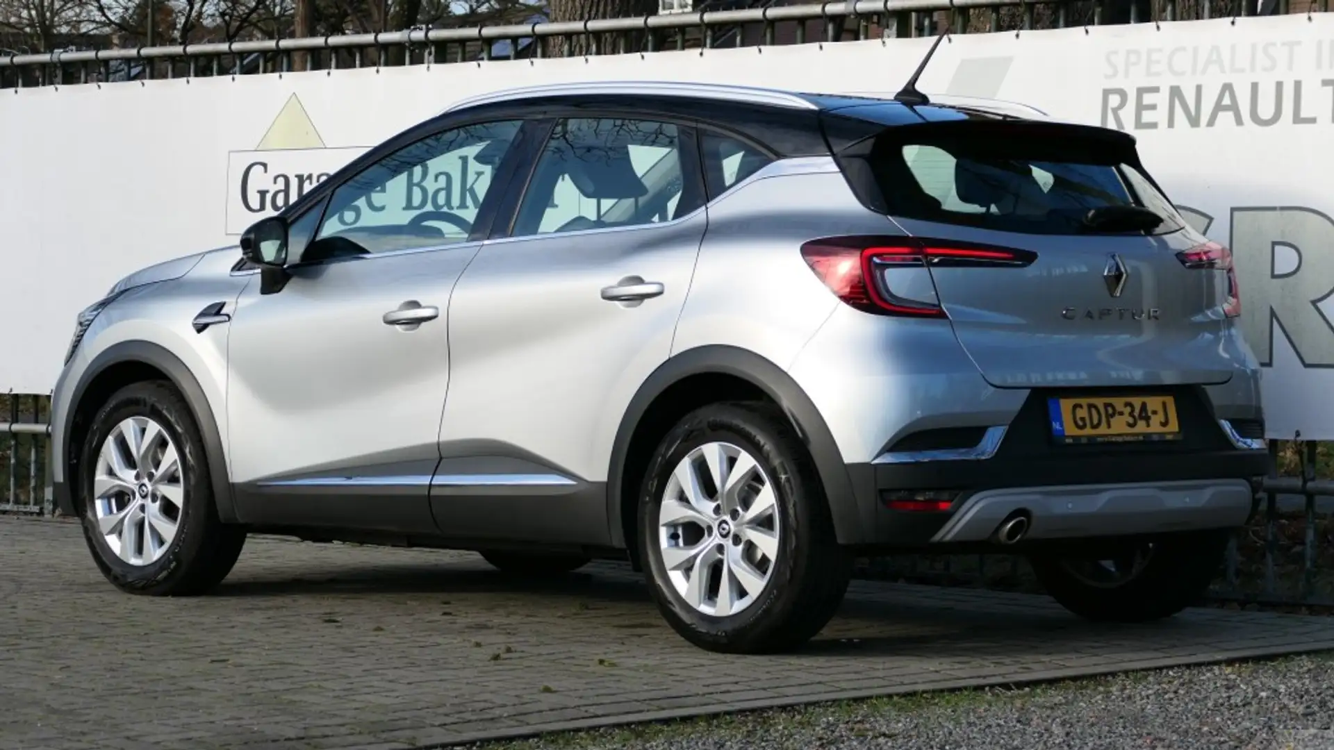 Renault Captur TCe 90 Intens Zilver - 2