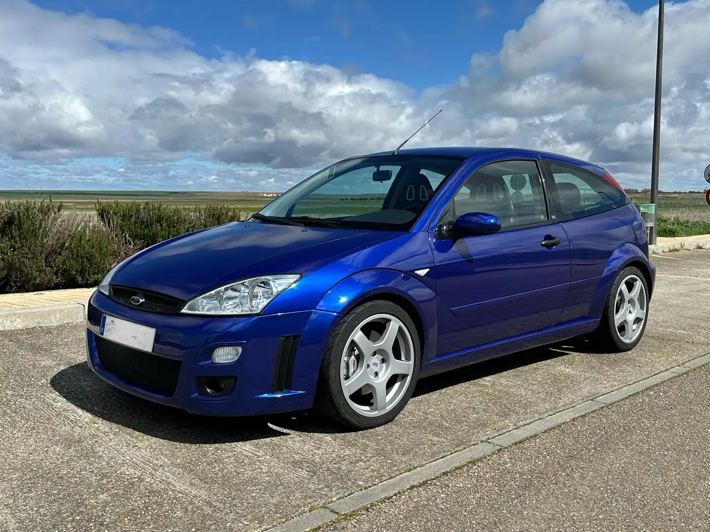 Ford Focus 2.0 RS 200 - 1