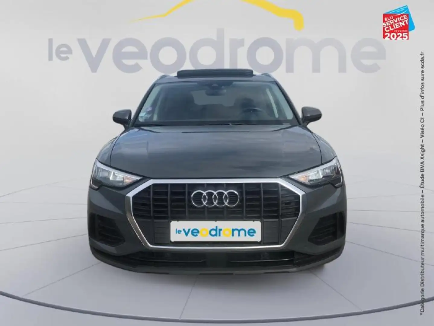 Audi Q3 35 TFSI 150ch Mild Hybrid Design S tronic 7 Touvrant Carplay Grijs - 2