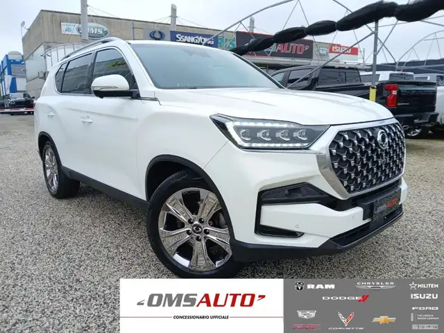 SsangYong Rexton 2.2 4WD Icon 8 A/T - GANCIO TRAINO
