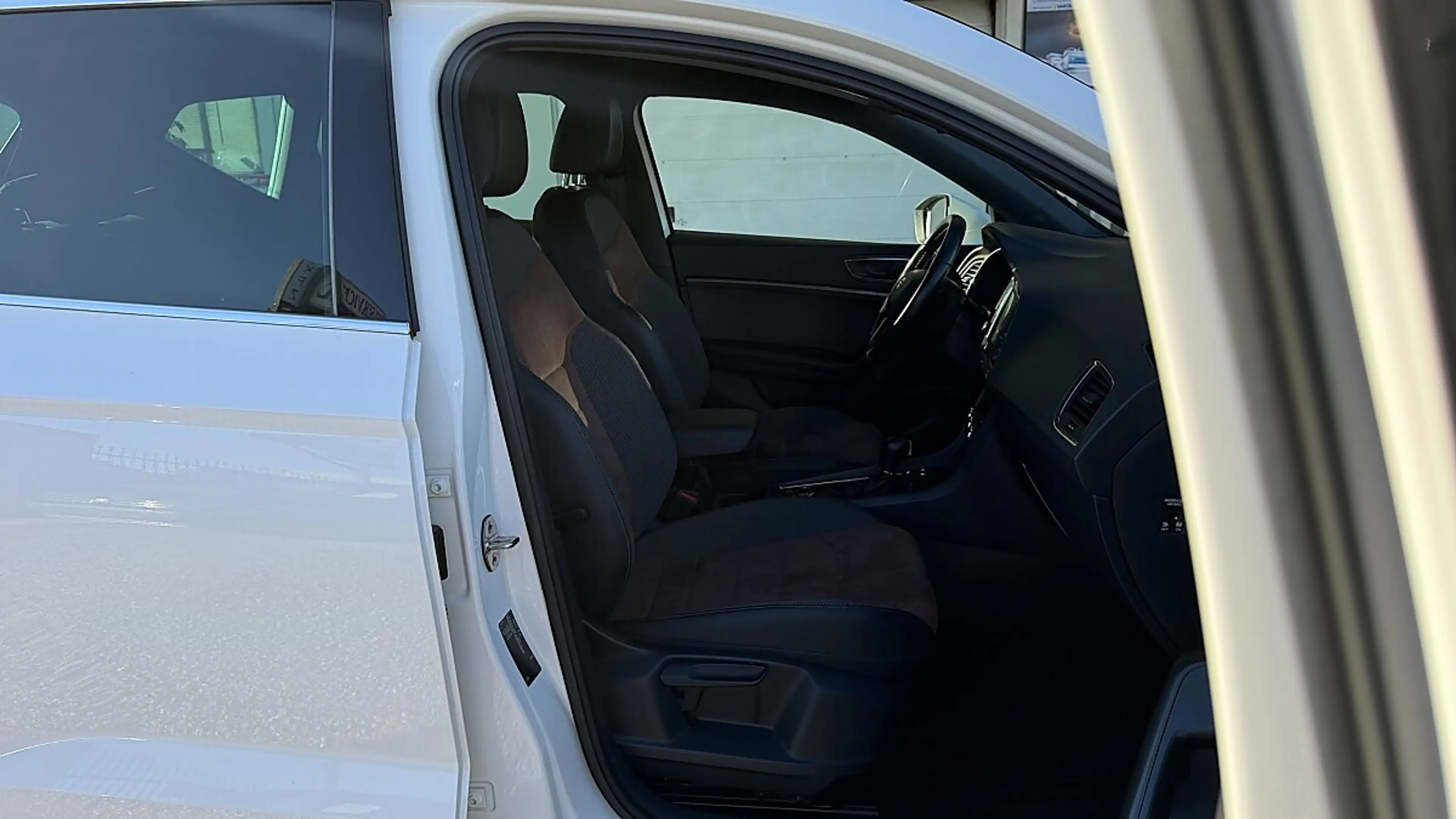 SEAT Ateca 2,0 TDI DSG 4WD, 1.Besitz — photo 9