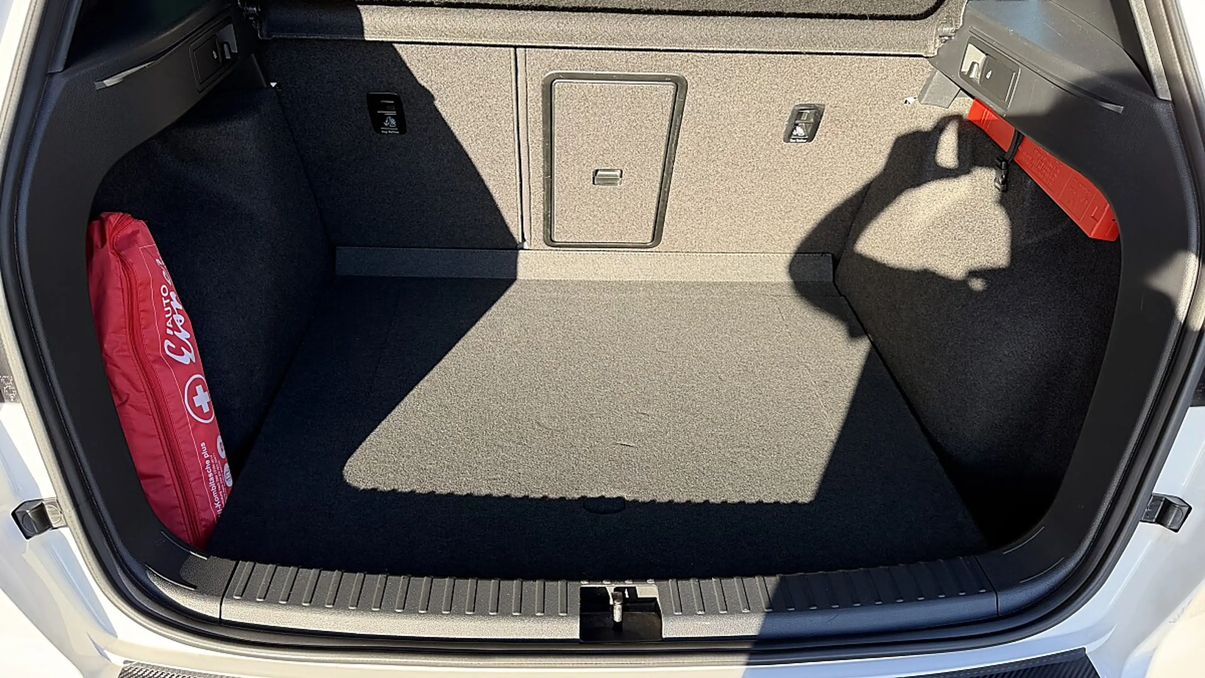 SEAT Ateca 2,0 TDI DSG 4WD, 1.Besitz — photo 11