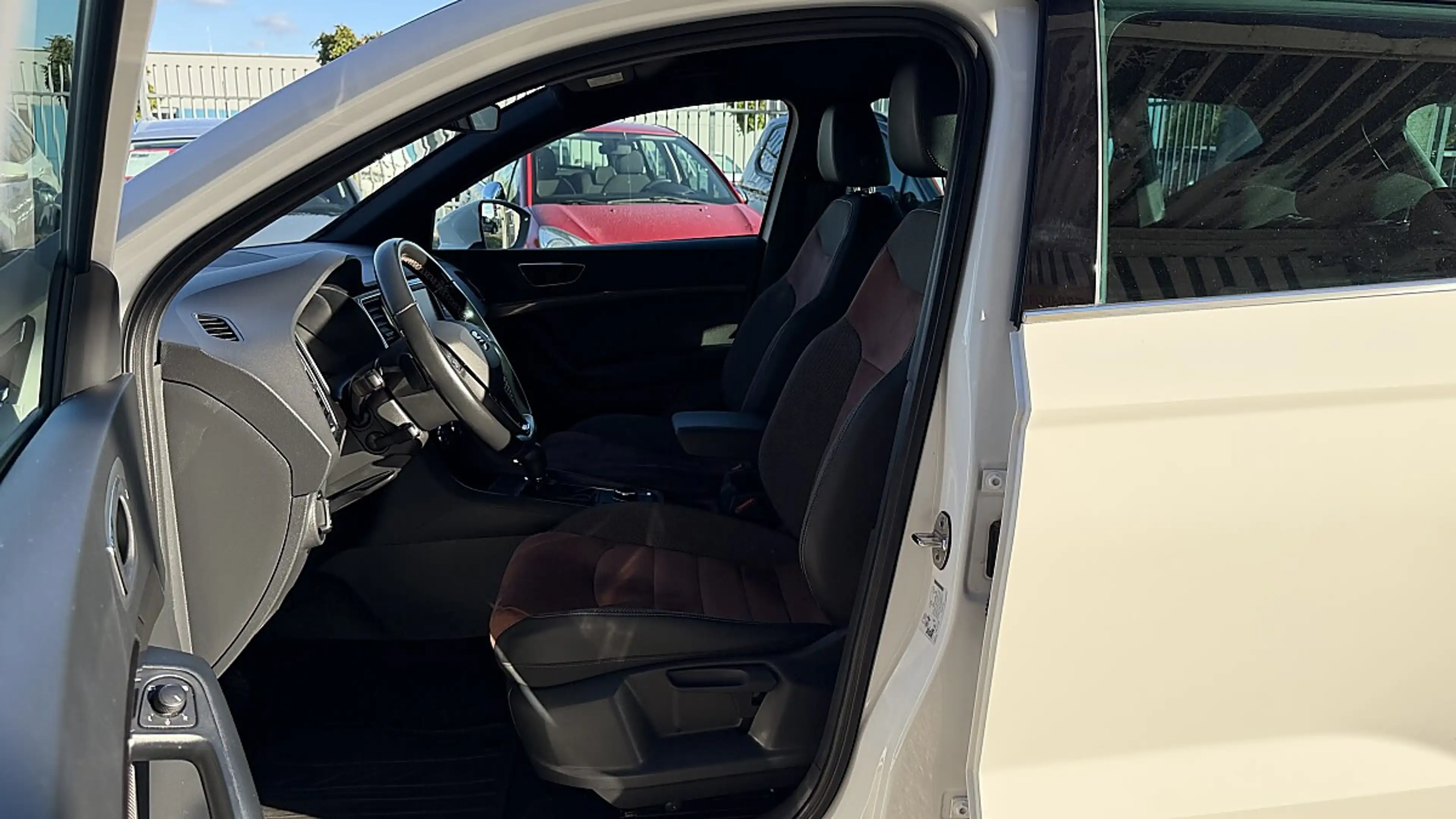 SEAT Ateca 2,0 TDI DSG 4WD, 1.Besitz — photo 8