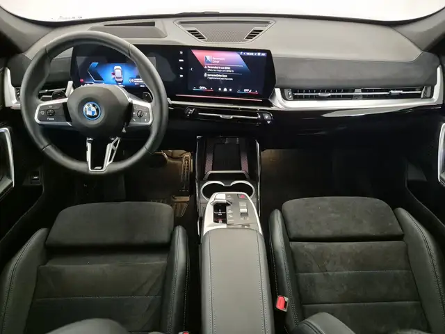 BMW X1 view 9