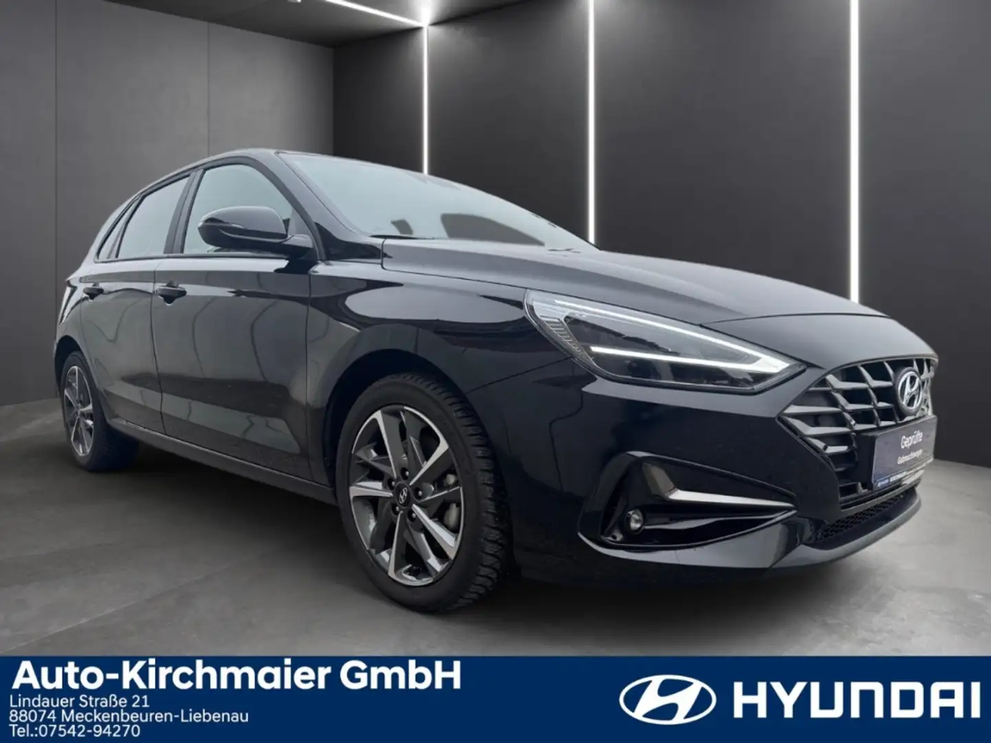 Hyundai i30 Connect&Go 1.0T-GDI DCT Navi LED Mehrzonenklima R- Schwarz - 2