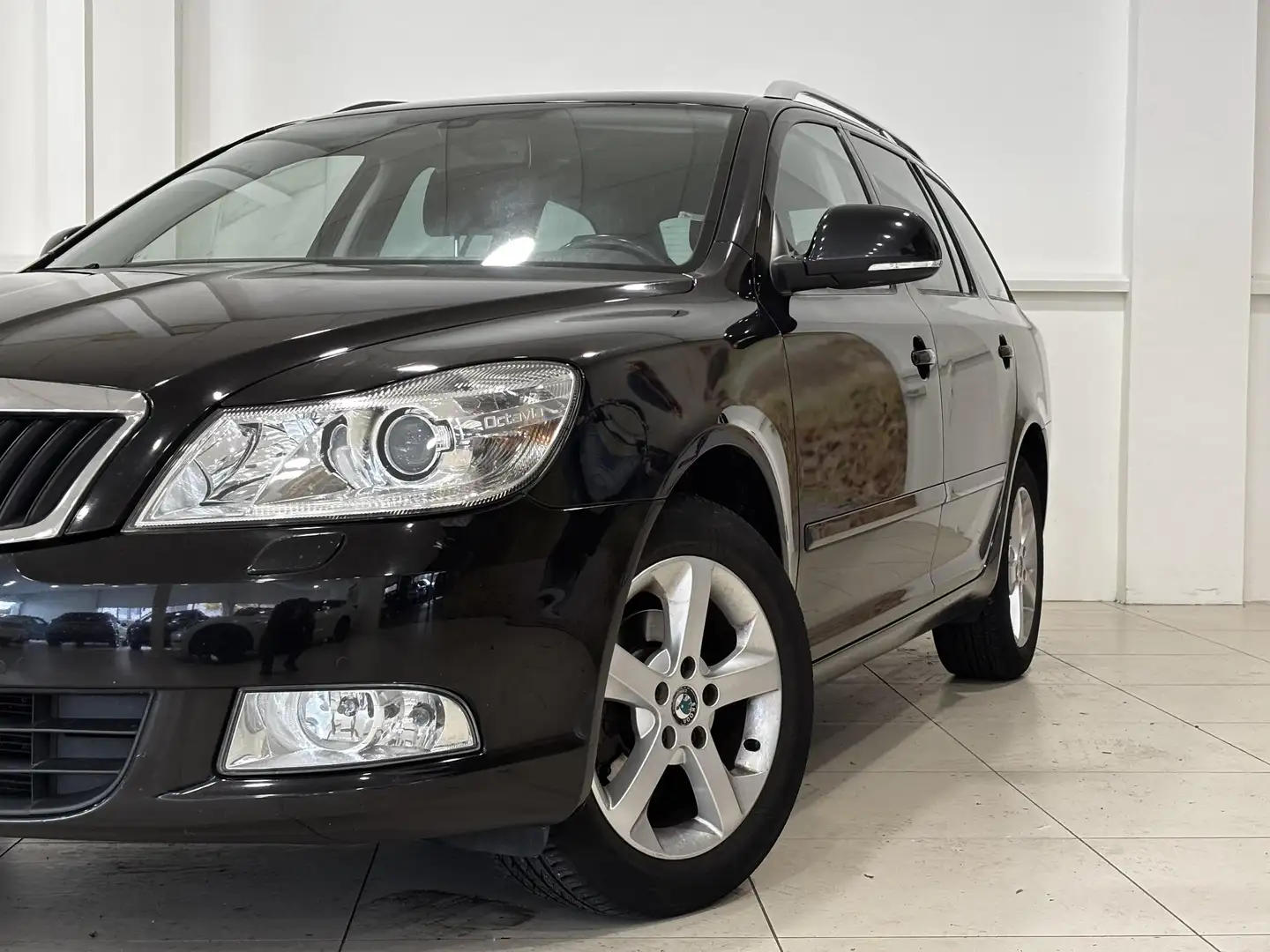 Skoda Octavia Combi 1.2 TSI Elegance Business Line | Climate Con Negro - 2