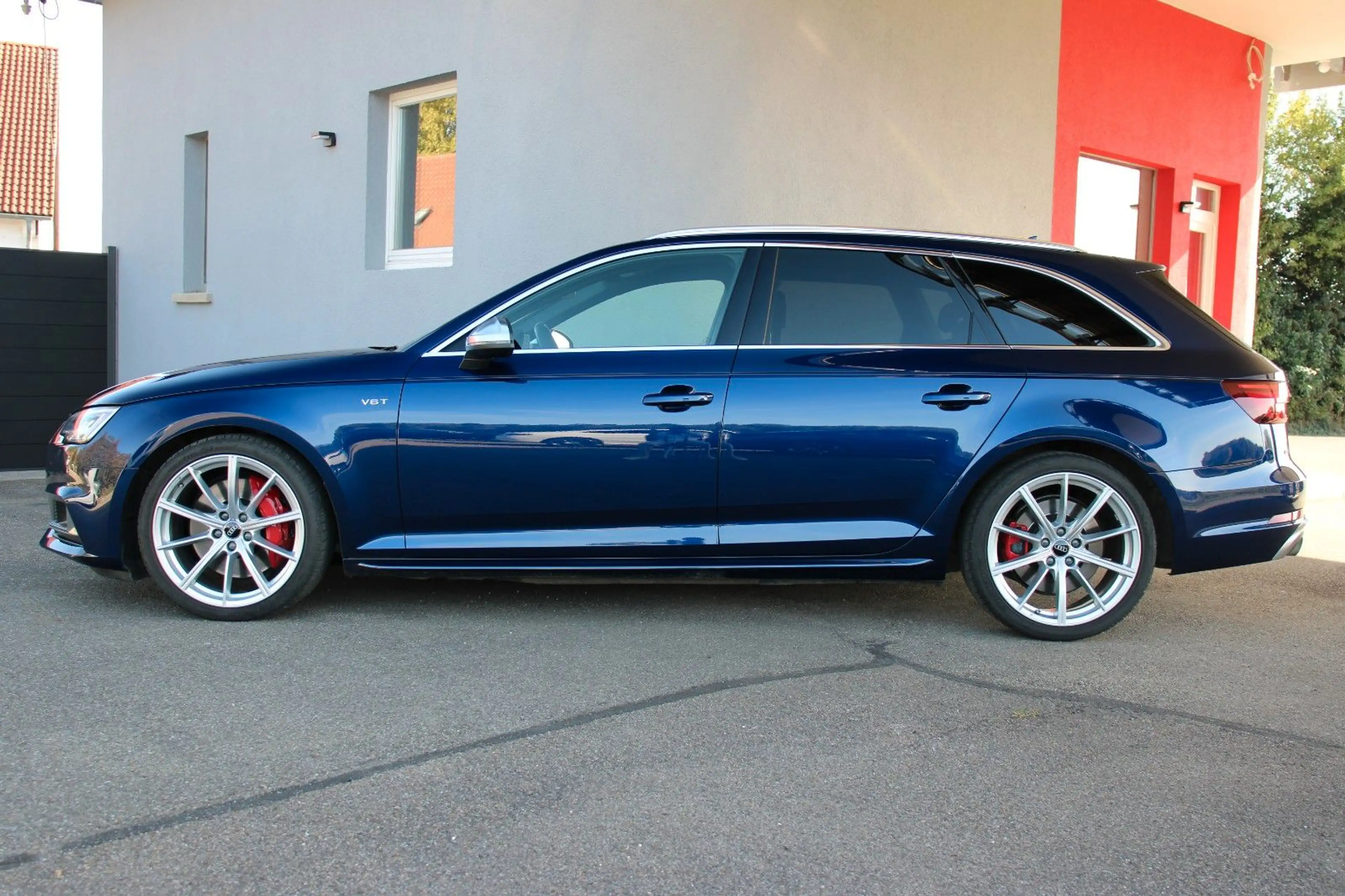 Audi S4 Avant 3.0 TFSI quattro *Matrix*ACC*AHK*DC*3Z* — photo 3