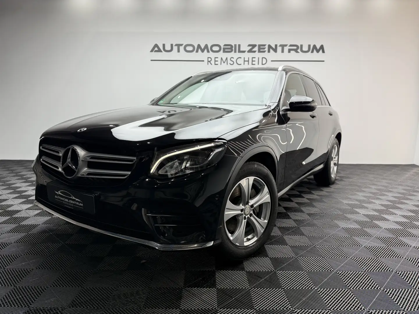 Mercedes-Benz G GLC 250 d 4Matic*Burmester*Kamera* Černá - 1