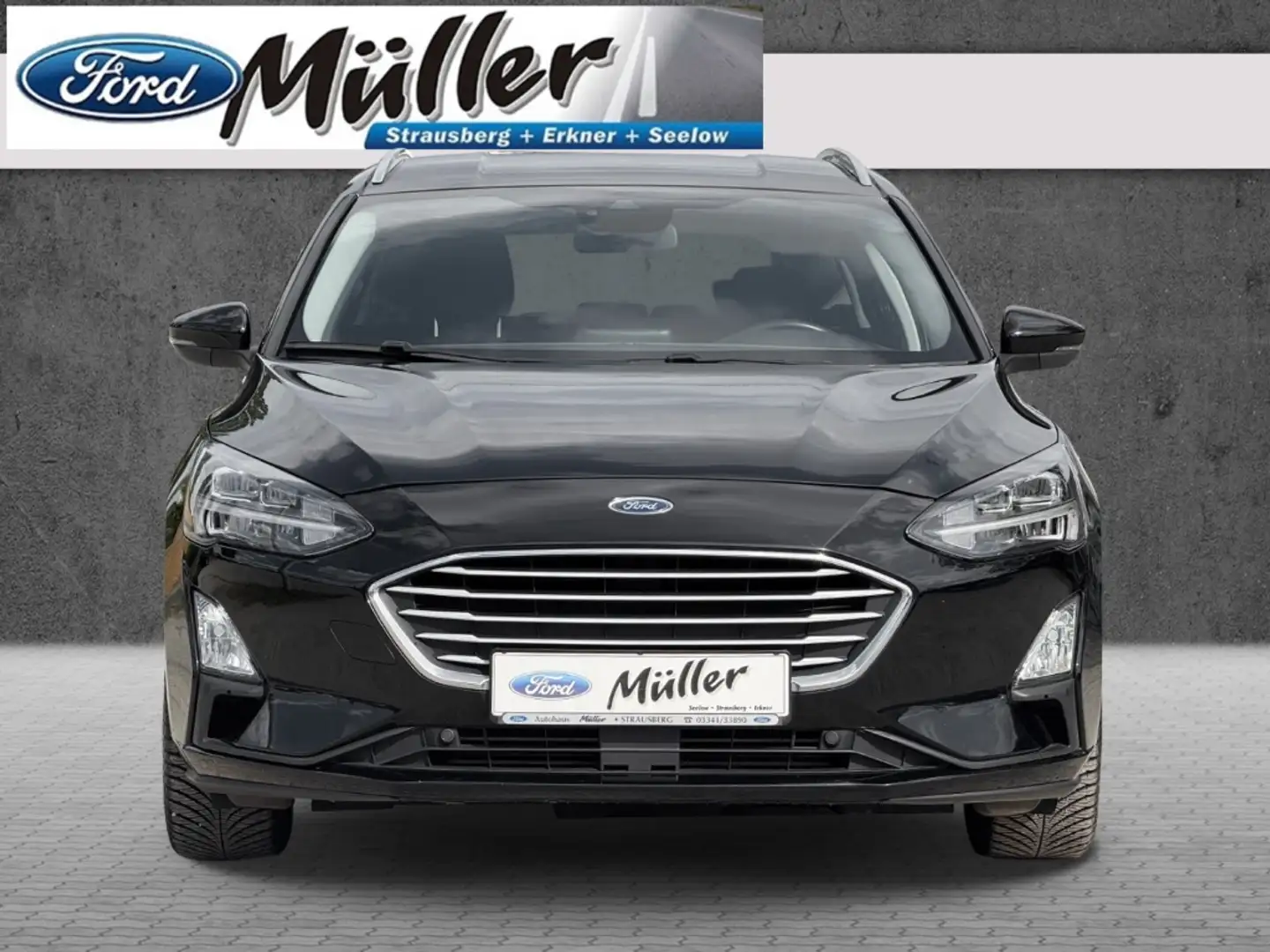 Ford Focus Cool & Connect 1.5 EcoBoost Navi LED AHK Zwart - 2