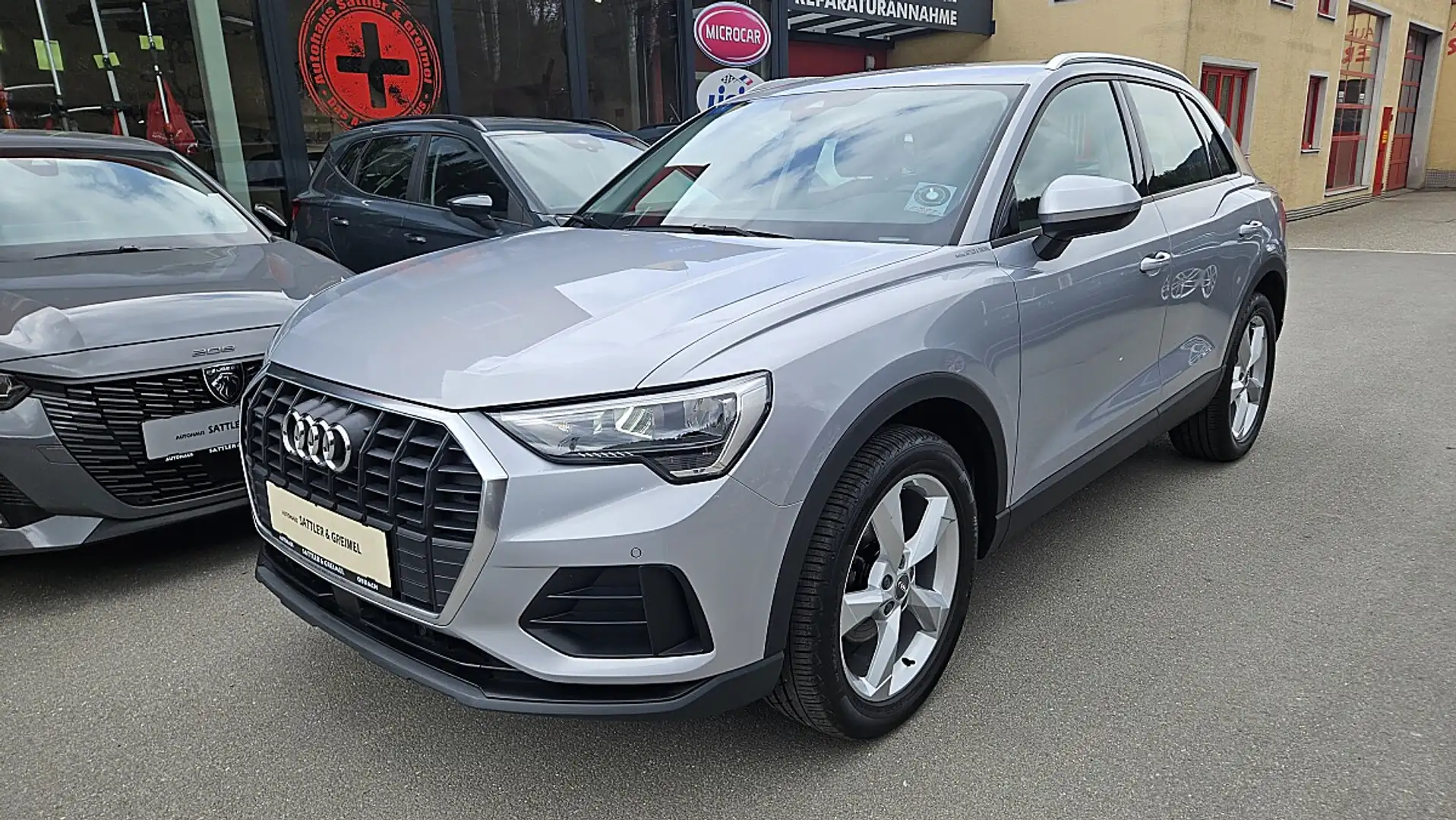 Audi Q3 35 TDI quattro**AHV**8-fach** Silber - 2